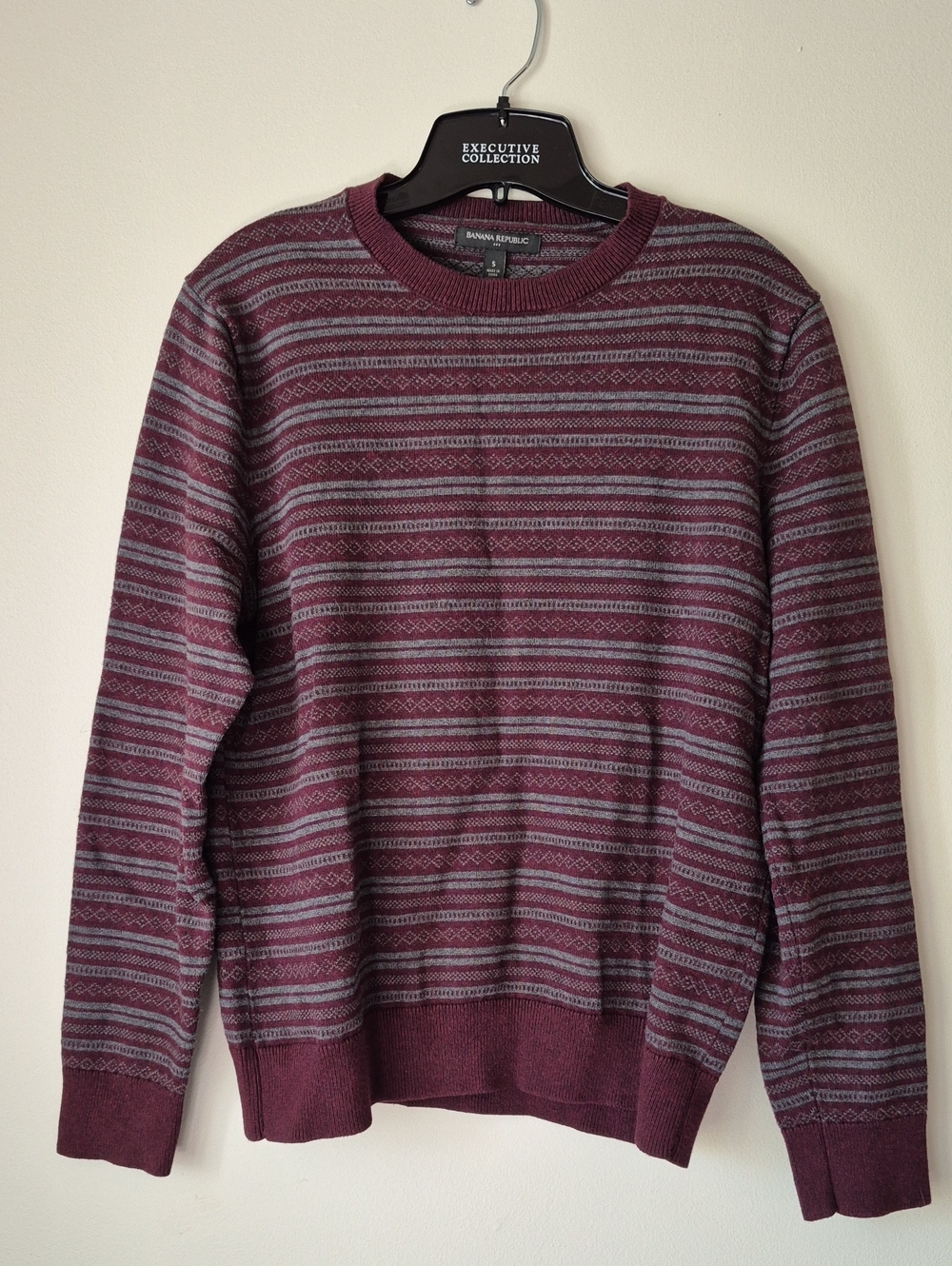 Banana Republic Men's Burgundy and Gray Striped Crewneck Sweater